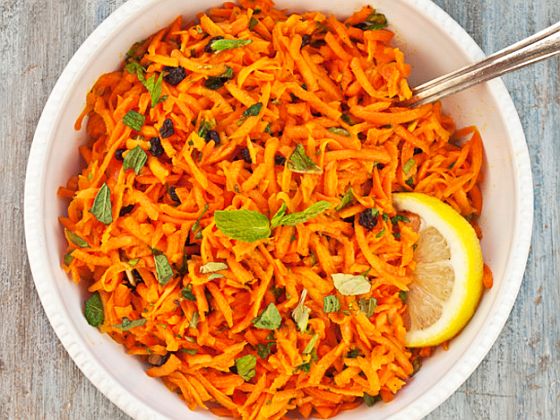 Mâncați mai des salată de morcov – îmbunătățește digestia și curăță corpul de toxine