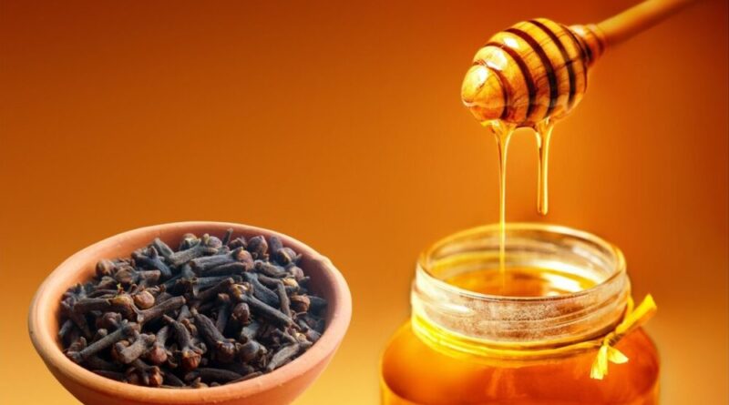 Amestec de cuișoare cu miere pentru ficat, obezitate şi alte afecţiuni